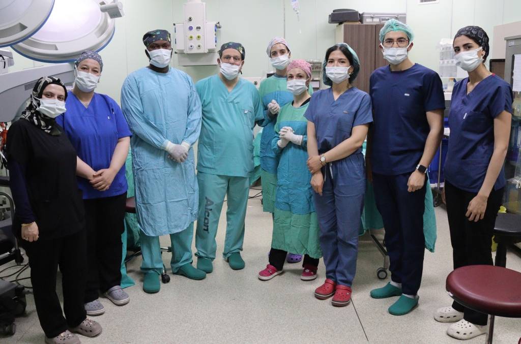 Afsü’de İleri Düzey Göz Tansiyonu Ameliyatları Yapılıyor