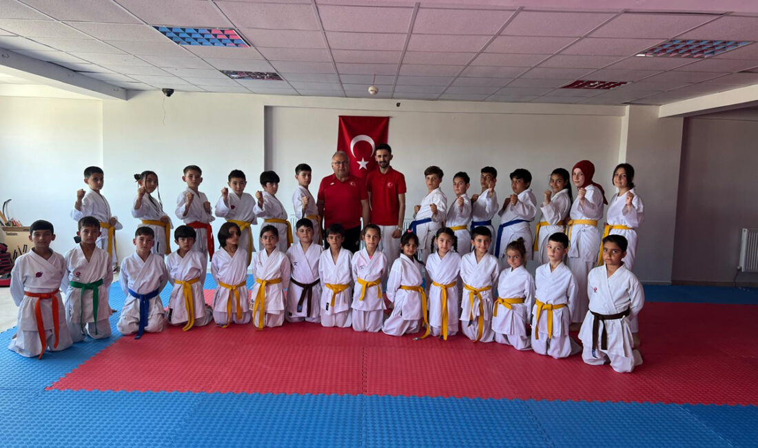 Afyonkarahisar'da Karate Kuşak sınavı
