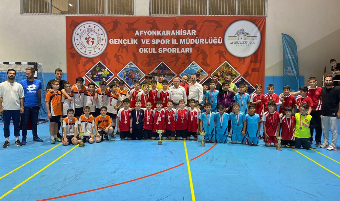 Afyonkarahisar'da düzenlenen Okul Sporları